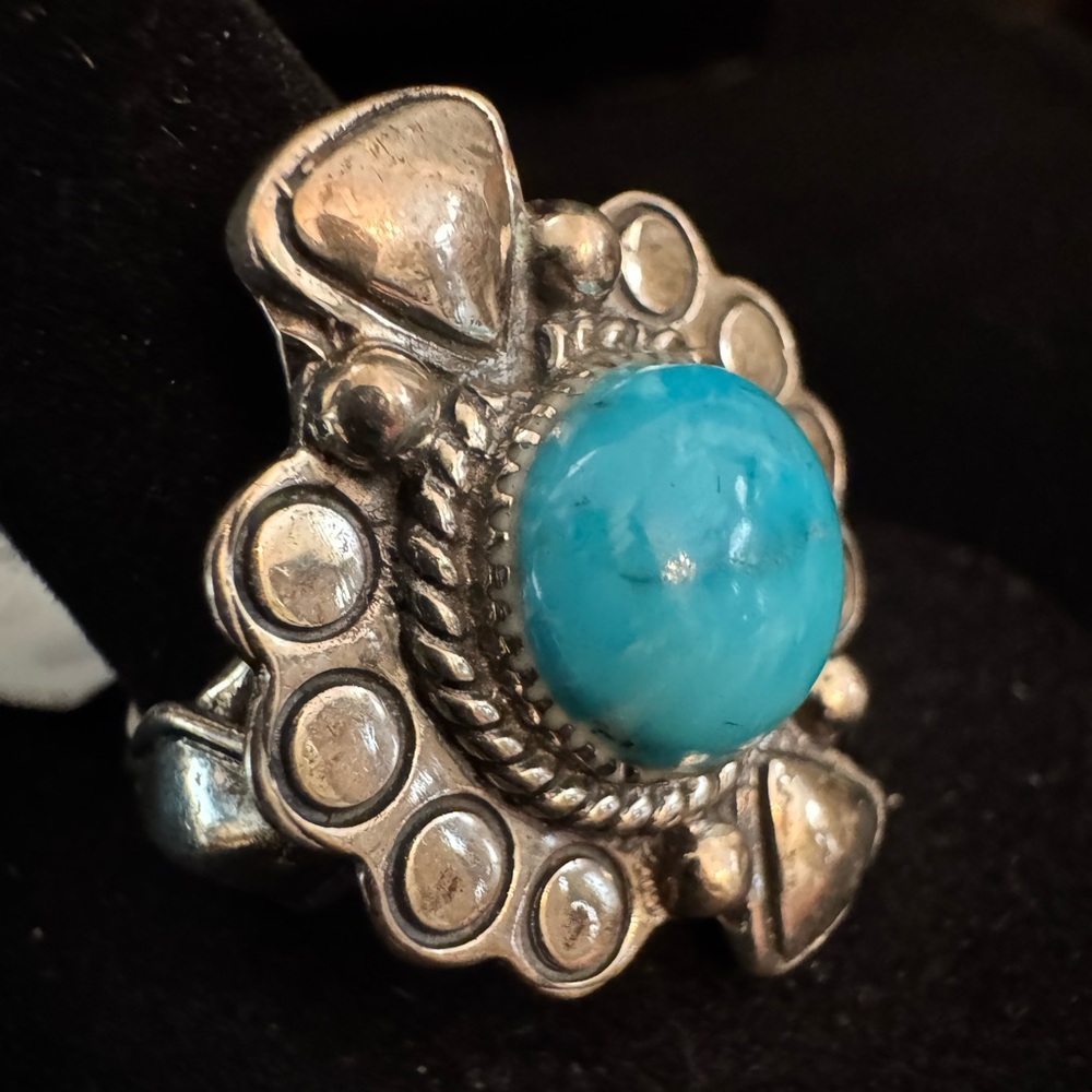 Genuine Turquoise Sterling Silver‎ Statement Ring - Navajo native made signed